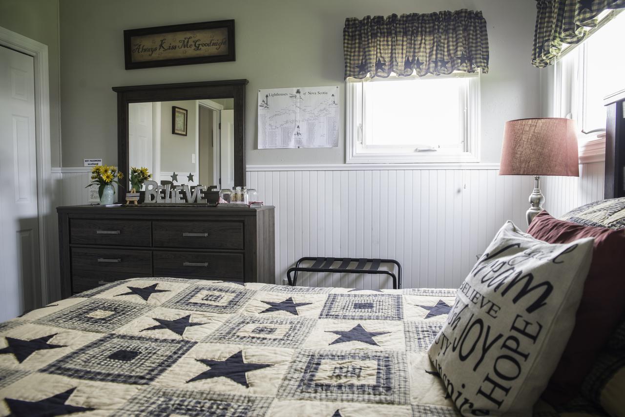 Mama'S By The Sea B&B Clark's Harbour Buitenkant foto